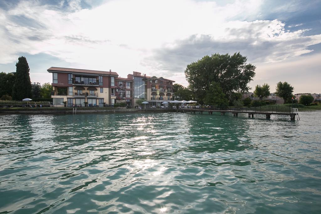 Hotel Aurora Sirmione Exterior foto